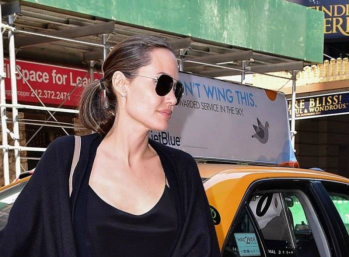 Angelina Jolie Wasting Away Over The Divorce Crisis - Down To 77 Lbs!