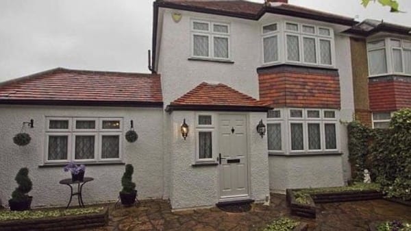 Family Sells House, Then Open Their Doors To Reveal Everything Inside Is Completely Purple