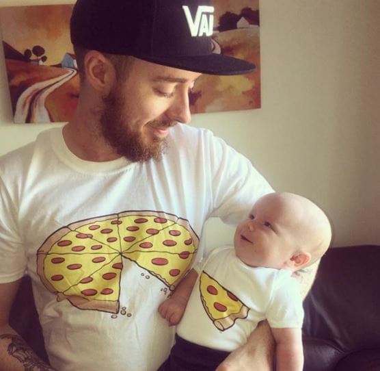 10 Brilliant T Shirt Pairs That Will Make You Amazed
