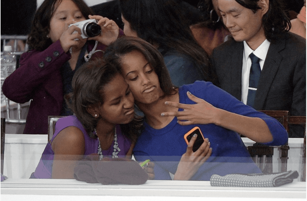 10 Reasons Which Will Make You Doubt Obama's Parenting Skills