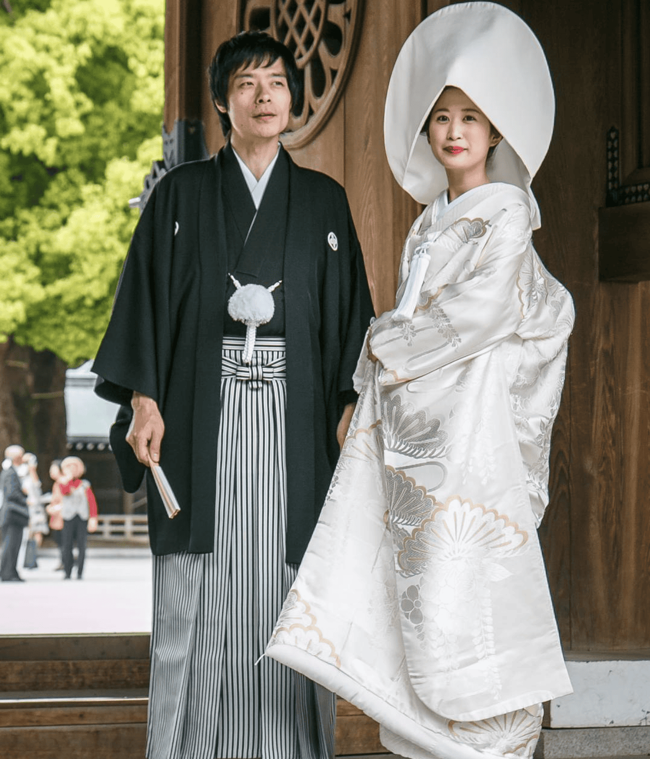 10 Wedding Outfits From All Around The World