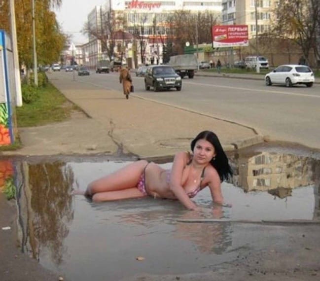 16 Incredible People Who Have Their Own Way Of Doing Weird Things.