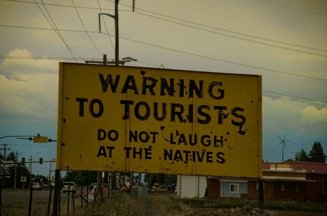 17 Hilarious Warning Signs Found By Ordinary People