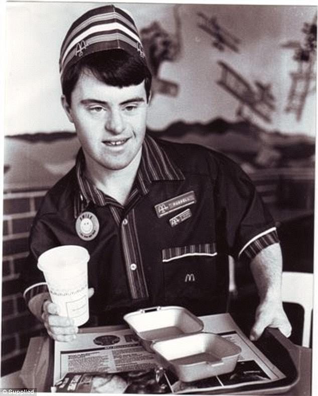 McDonald’s Worker With Down Syndrome Retires After 32 Years Leaving Behind Sad Customers