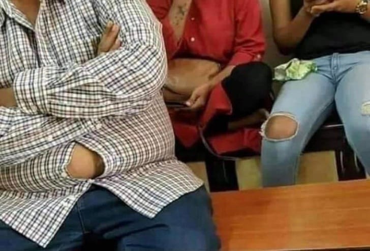 These 15 Striking Photos Show Generation Gap At The Best!