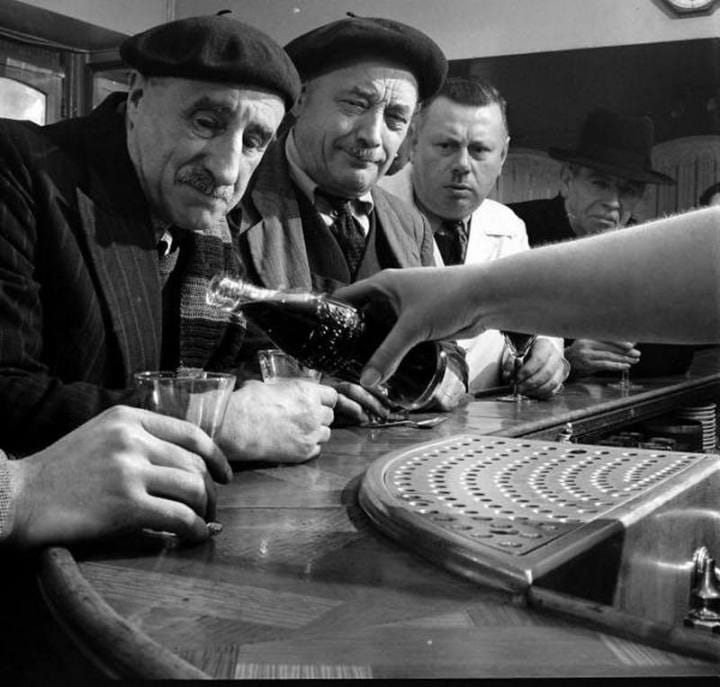 10 Brilliantly Rare Images From The Past That Speak A Thousand Words
