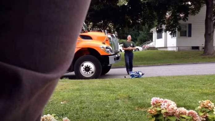 A Garbage Man Didn't Know He Was On Camera, What They Caught Him Doing Took My Breath Away