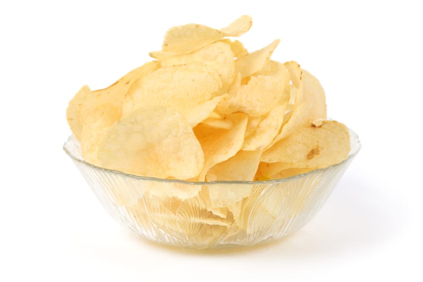 Here's How To Seal A Bag Of Chips Without A Clip. I Never Knew It Was This Simple!