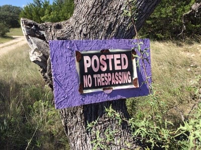 If You See A Purple Fence Post, Police Warn You To Run As Fast As You Can
