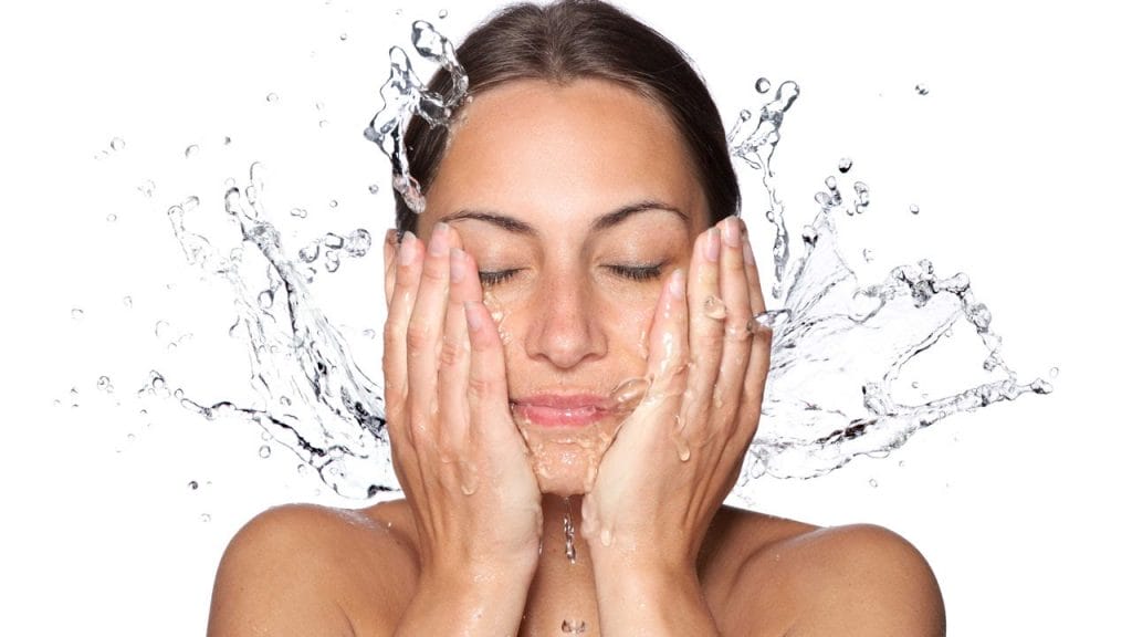 Which Part Of Your Body Do You Wash First? Here’s What They Reveal About Your Personality