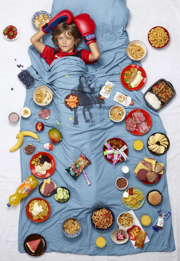 A Photographer Clicks Sweet Portraits of Kids Surrounded by What They Eat Around The World.