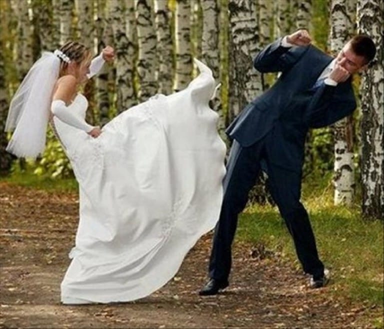 17 Wedding Photos That Show You How To Make Lasting Memories The Funny Way!