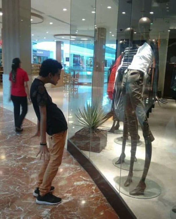 20 Of The Most Funny Moments In Mannequin History Ever