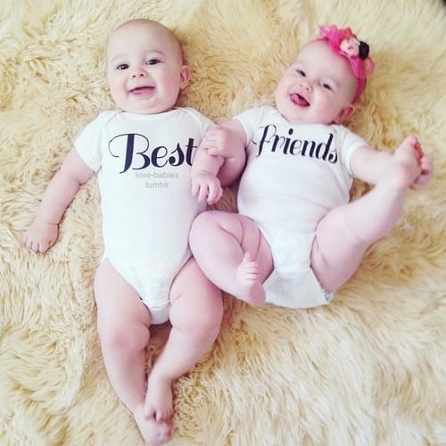 Dad was recording his twins on camera. But he couldn't stop laughing when he saw this.