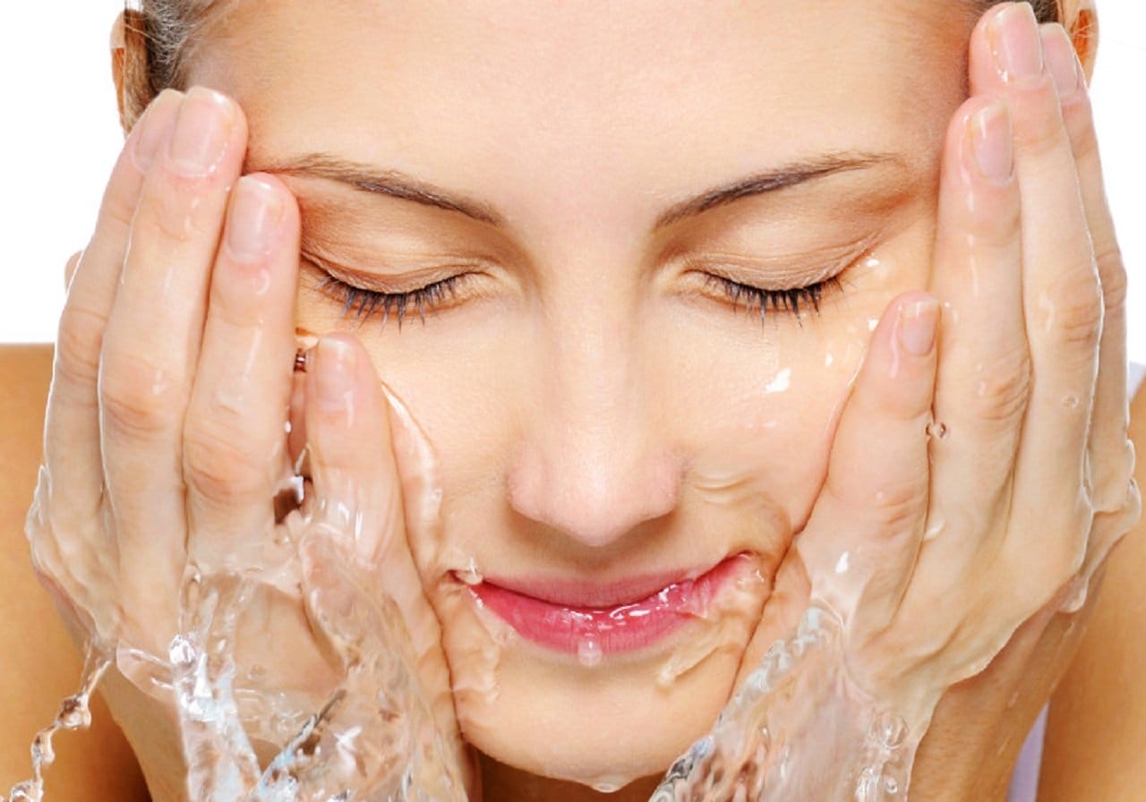 Here Are 10 Tips For Healthy And Youthful Skin After 25!