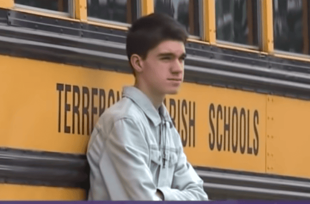Boy Gets Rejected And Teased When He Asked A Girl For Homecoming. 13 Girls Show Up With These Signs