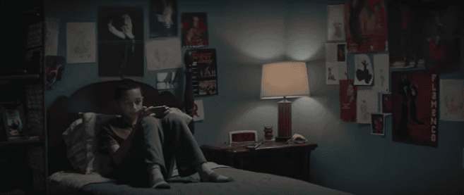 Dad Walks Scared Son Past Bullies, But Weeks Later He Stops Them Dead In Their Tracks With His Confident Response.