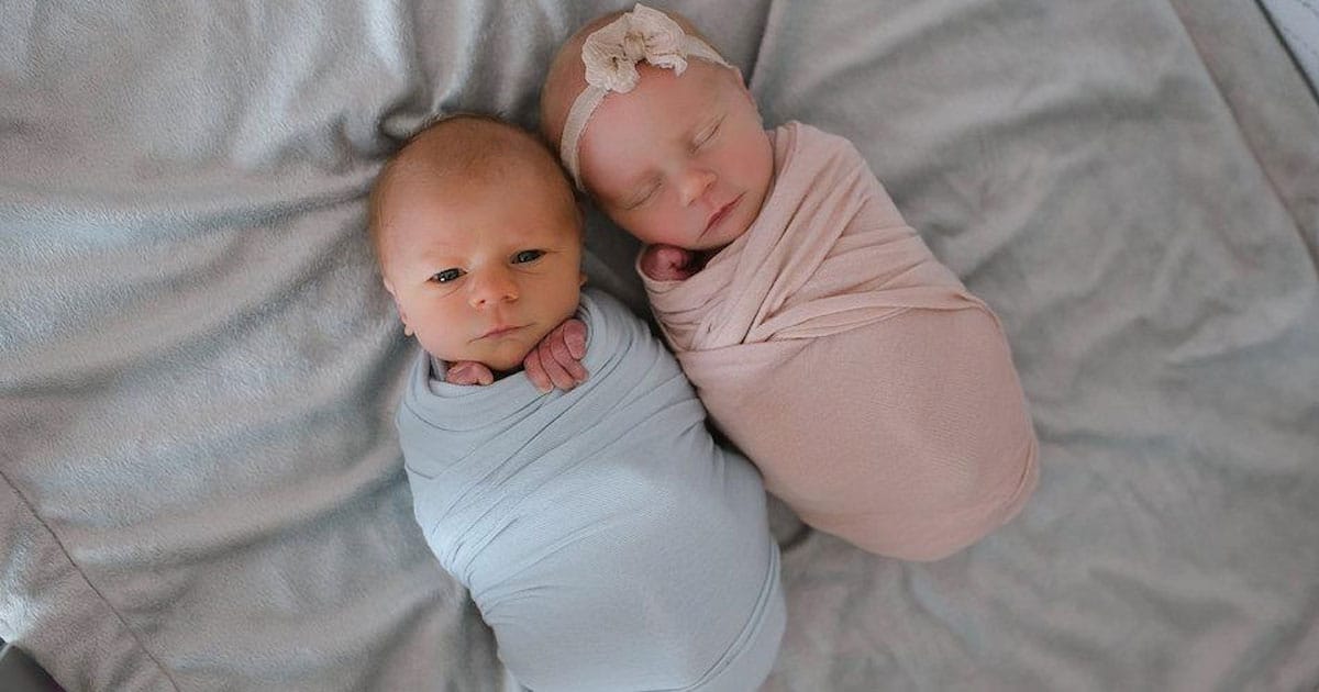 Newborn twin has just 11 days to live. Parents take a precious photo to cherish his memory