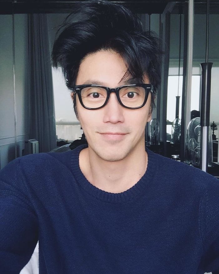 This 50 Year Singaporean Photographer Stunned The World With The Body Of A 20 Year Old