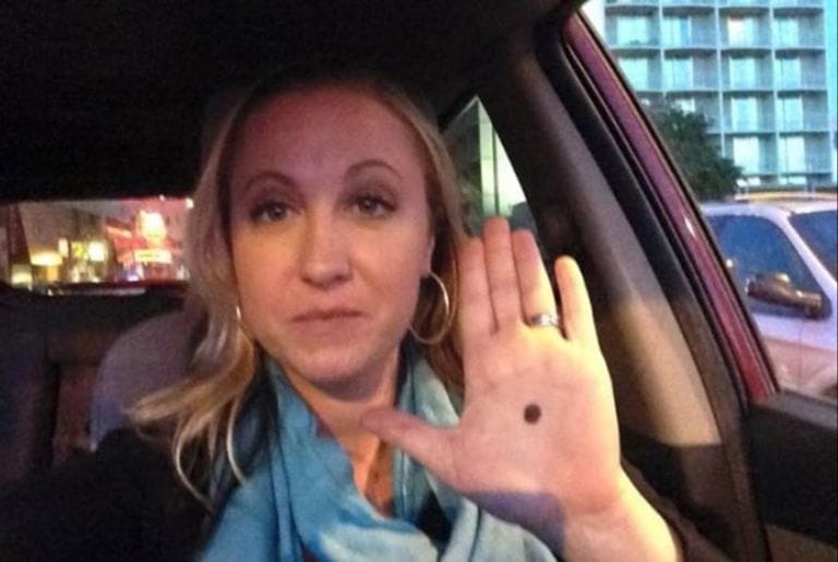 Whenever You Notice Black Dots On A Women’s palm, Call the Police As Soon As Possible.