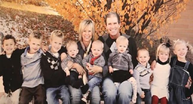 Mom Has A Picture-Perfect Family-But Then A Stranger Gets THIS Text Message...