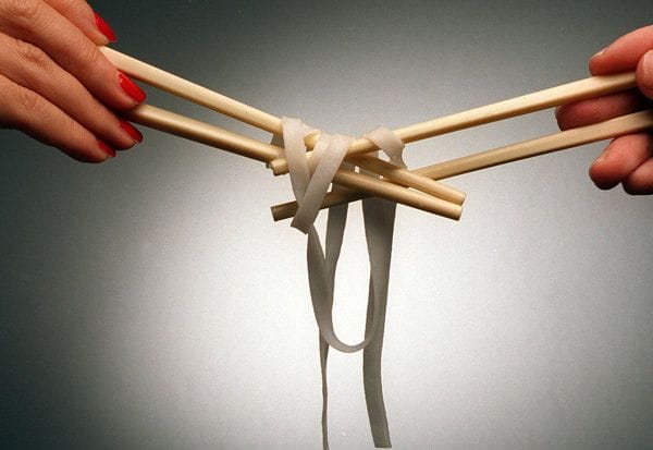 People Are Losing Their Minds Over The Real Reason Why Chopsticks Have That Bit You Break Off