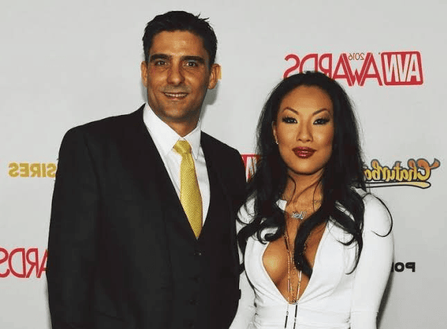 From Reel To Real Love Stories Of  Adult Stars