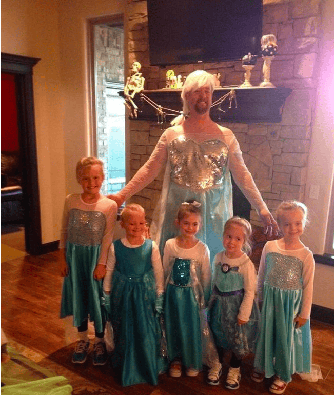 Look At The Pictures And Know How It Is To Be A True Dad