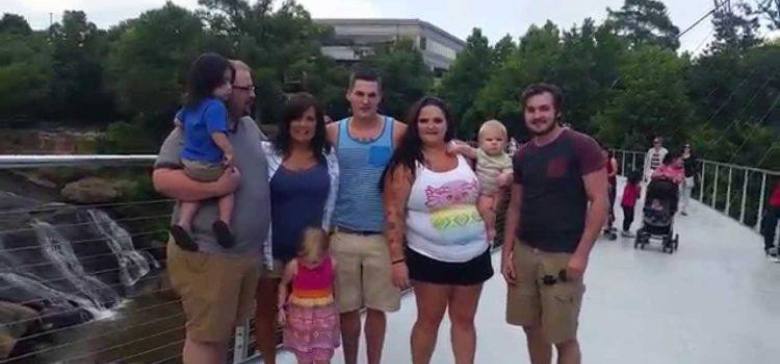 The Person Who Photobombed This Family Picture Made The Mom Cry- And Now We're Crying Too. Watch This!