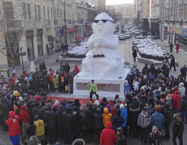 Top 10 Amazing Snow Sculptures From China