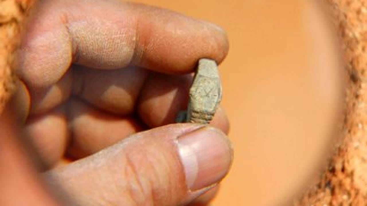 10 Real Events Which Shows That Time Travellers Do Exist