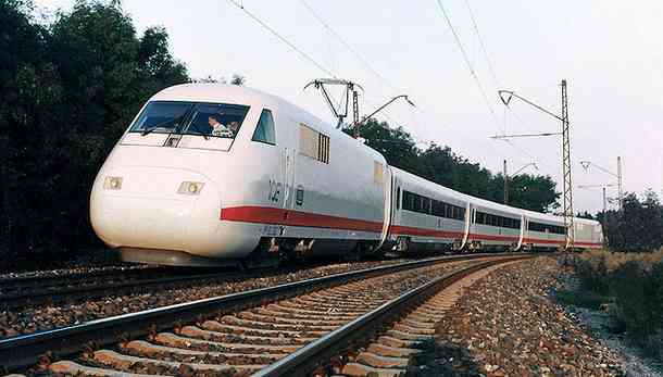 10 Fastest Trains In The World