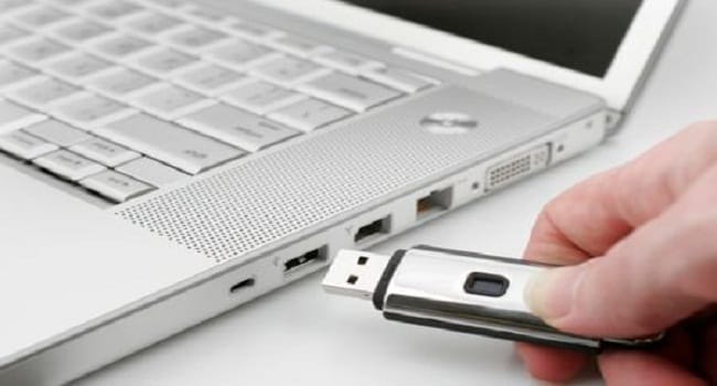 Here's Why You Should Always Safely Remove Your USB Before Plugging It Out