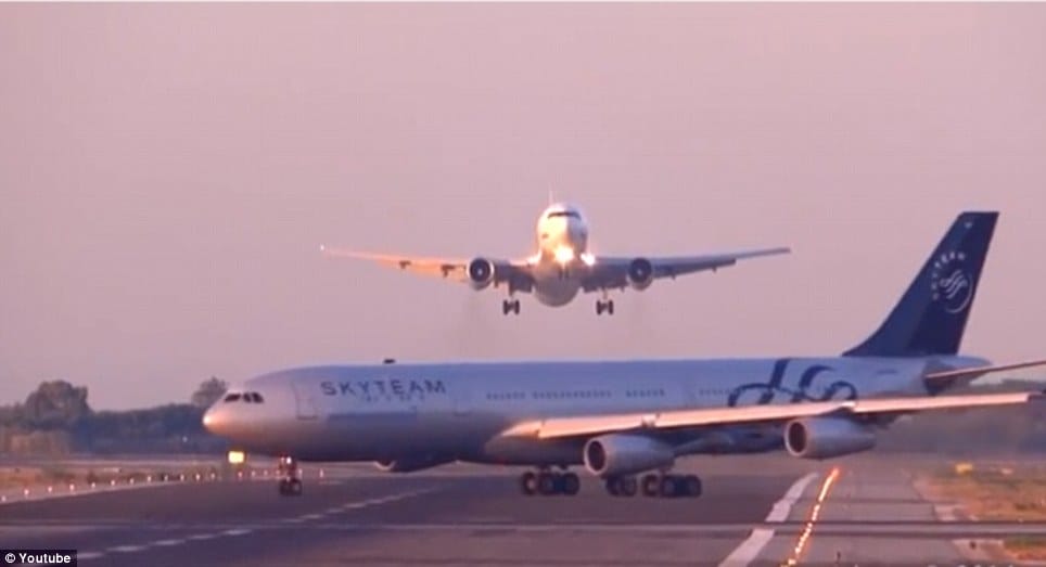 Incredible Footage Captures Two Planes Almost Collide in Barcelona. Skilled Pilot Saves Day