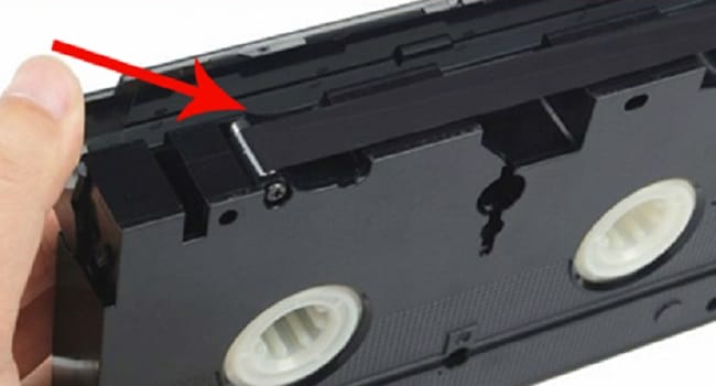 One SIMPLE Method To Get Those Old VHS Tapes On To Your Computer