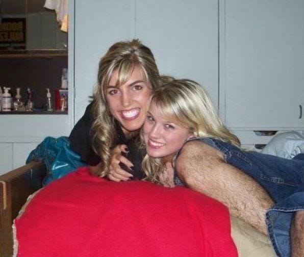 13 Pictures That Require A Second Look