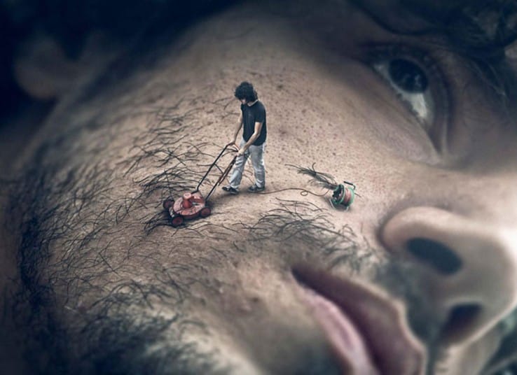 17 Viral Images That Are So Definitely Fake