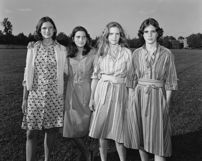 4 Sisters Take A Picture Together Every Year. Watch How Time Has Changed Them 40 Years Later