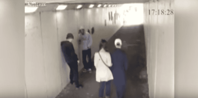 Boxer destroys thug who threw a lit cigarette at his Girlfriend.