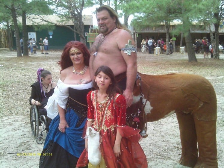 Crazy And Creepy Family Potraits