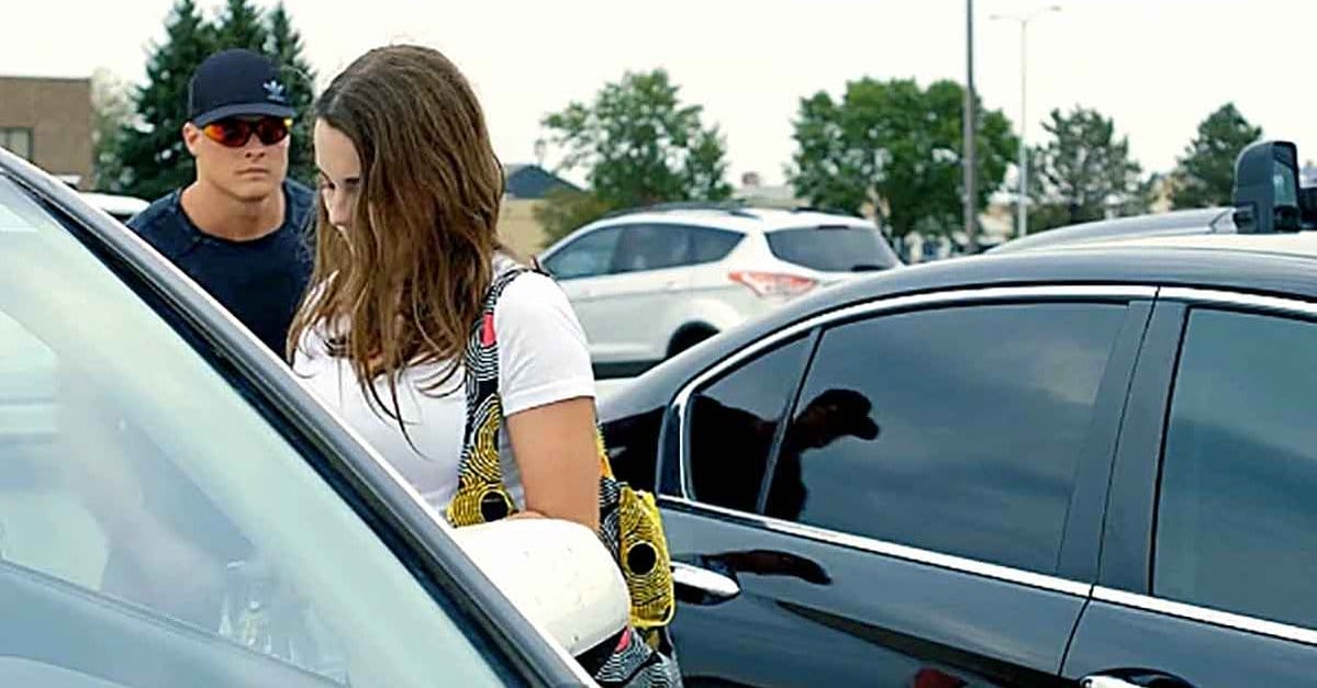 Most Women Do This And The Man Behind Her Knows It. Don't Be Caught Making this Mistake