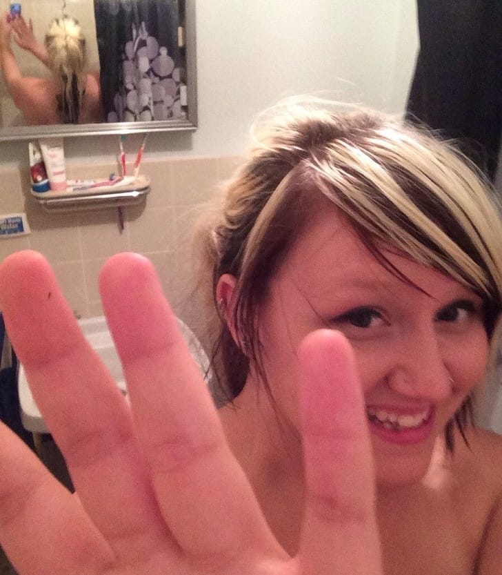 People Who Regrets After Sharing Their Selfie