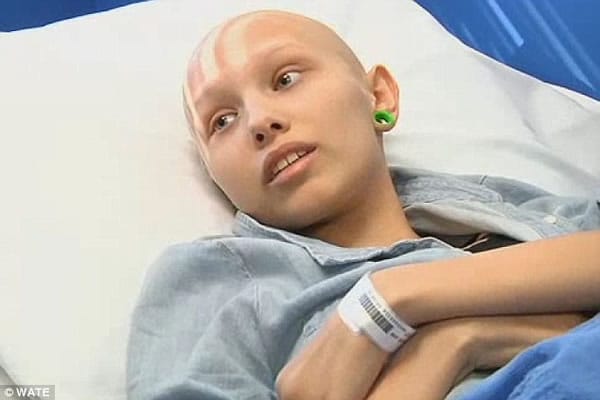 She Allegedly Bullied A Cancer Patient At School. Outraged Mom Punishes Her THIS Way!
