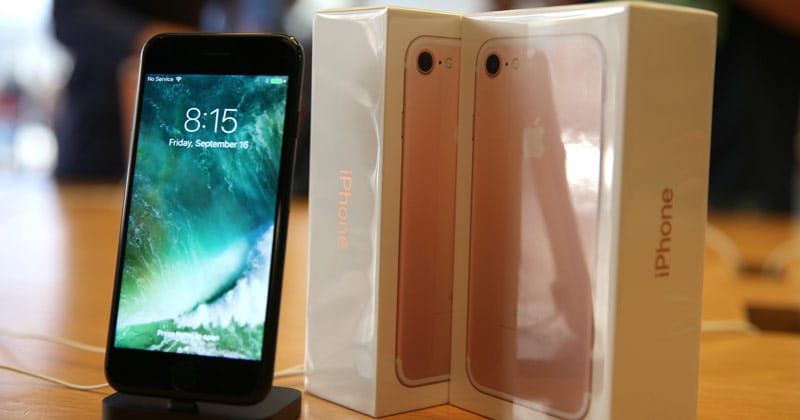 She Gets 20 iPhones From 20 Boyfriends Each. Her Next Move Will Blown Your Mind Away..