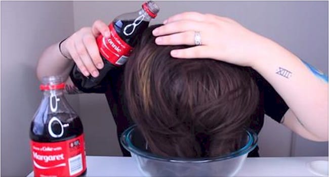 She Pours 2 Bottles Of Coca-Cola All Over Her Hair. The End Result? Awesome!