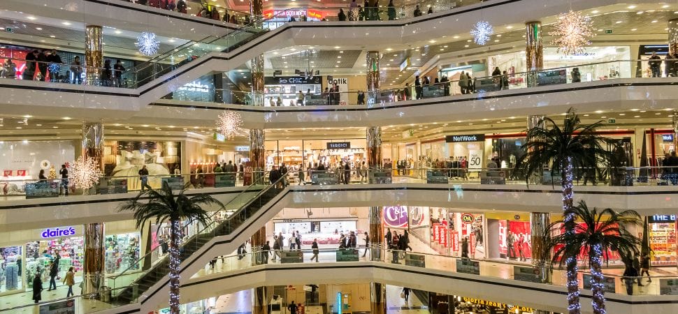 She was Singing Ed Sheeran's Song In The Mall. What Happened next is Amazing...