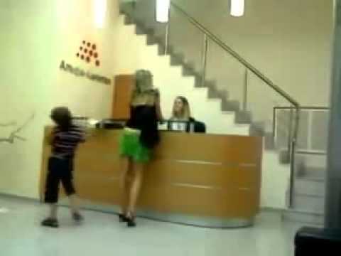 This Kid Does Something To His Mom In Public. When I Saw What, I Was Disgusted