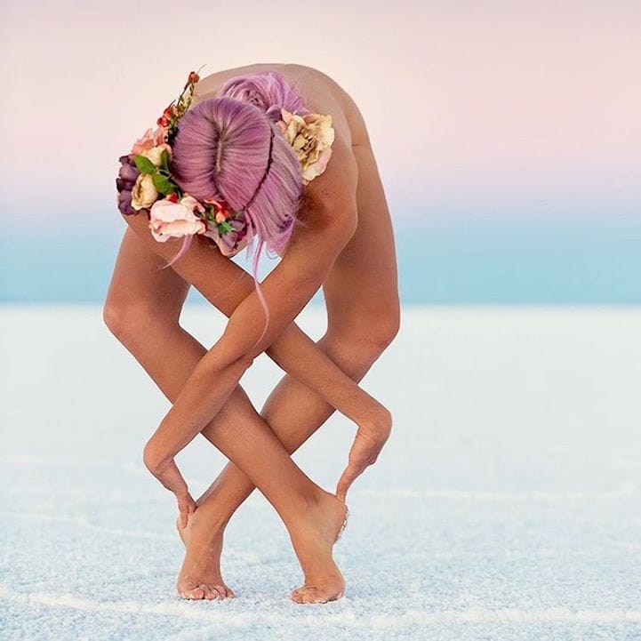 This Yogi Shows You The Correct Way Of Living Your Life